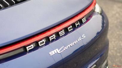 2020 Porsche 911 Carrera 4S badge