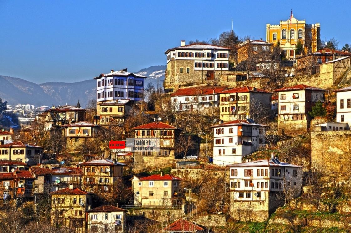 The traditio<em></em>nal Ottoman houses create the urban layout of Safranbolu. (Shutterstock Photo)