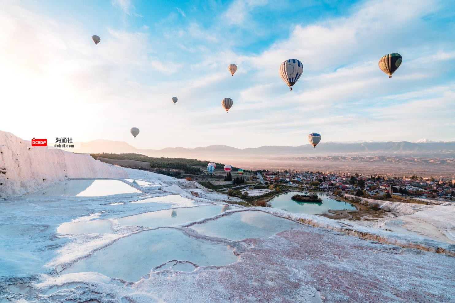 Hot air balloons are a great way to see the limestone terraces and ruins of the ancient city. (iStock Photo)