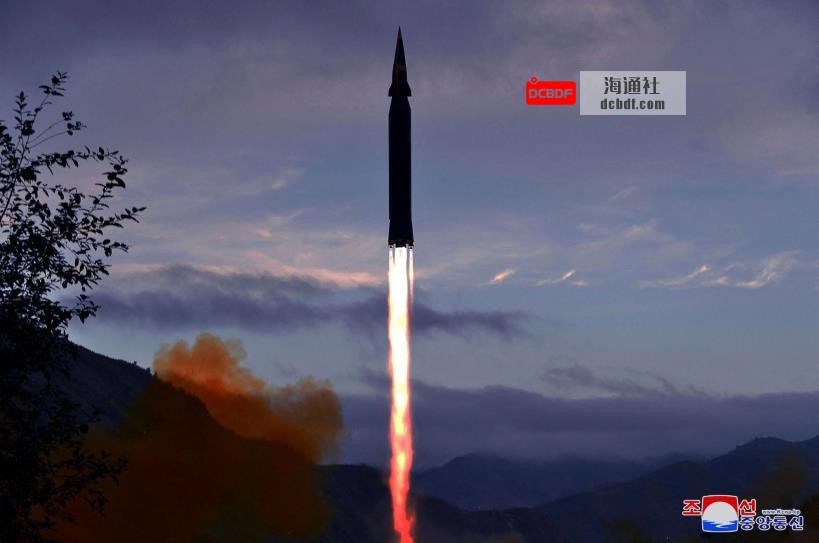 North Korea tests a new Hwasong-8 hyperso<em></em>nic missile from Toyang-ri, in Jagang Province, in this photo released Wednesday. | KCNA / KNS / VIA AFP-JIJI