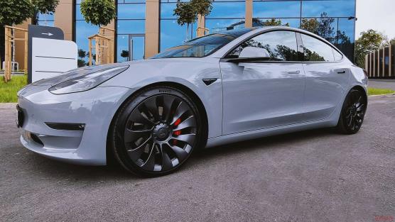 Tesla Model 3 By Vilner Front Three Quarters