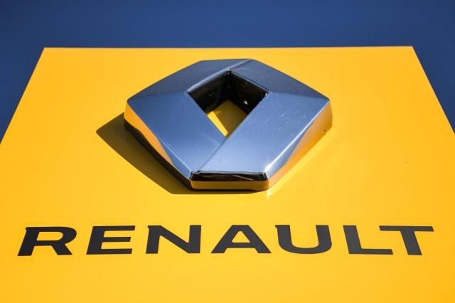 Renault’s foray into Russia a decade and a half ago was decided at the highest political levels, and any exit would be politically fraught. | AFP-JIJI